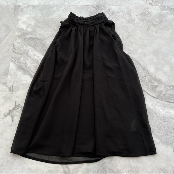 BLVD Black High Neck Sleeveless Loose Chiffon Top Size S - Picture 1 of 6